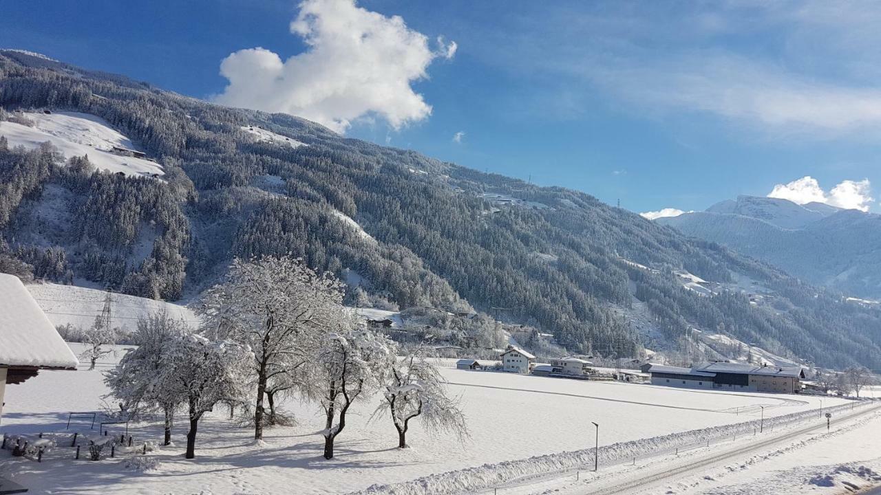 Apart Eberharter Aschau Im Zillertal ภายนอก รูปภาพ